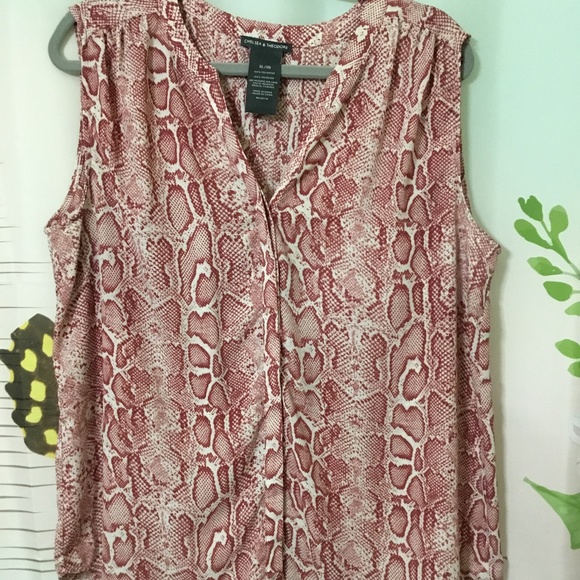 🙀3/$20 Chelsea & Theodore~Women's Pink & Red Sleeveless Blouse~Size XL - Picture 2 of 6